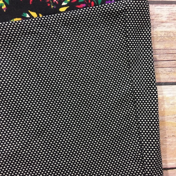 LuLaRoe multi-pattern Julia - Picture 3 of 4